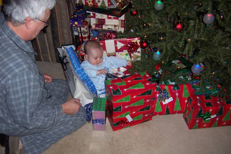 Alex Christmas 2005 006